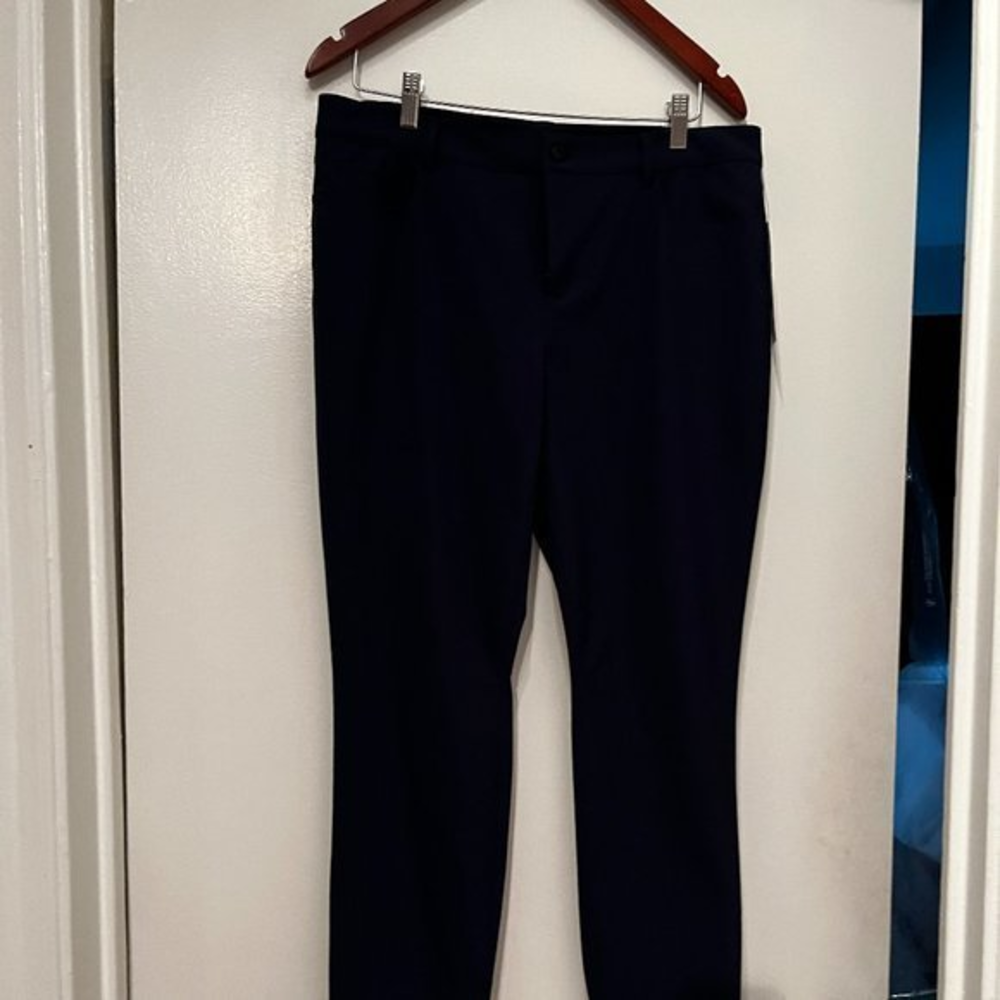 DKNY Navy Pants – New With Tags – Size 12‎